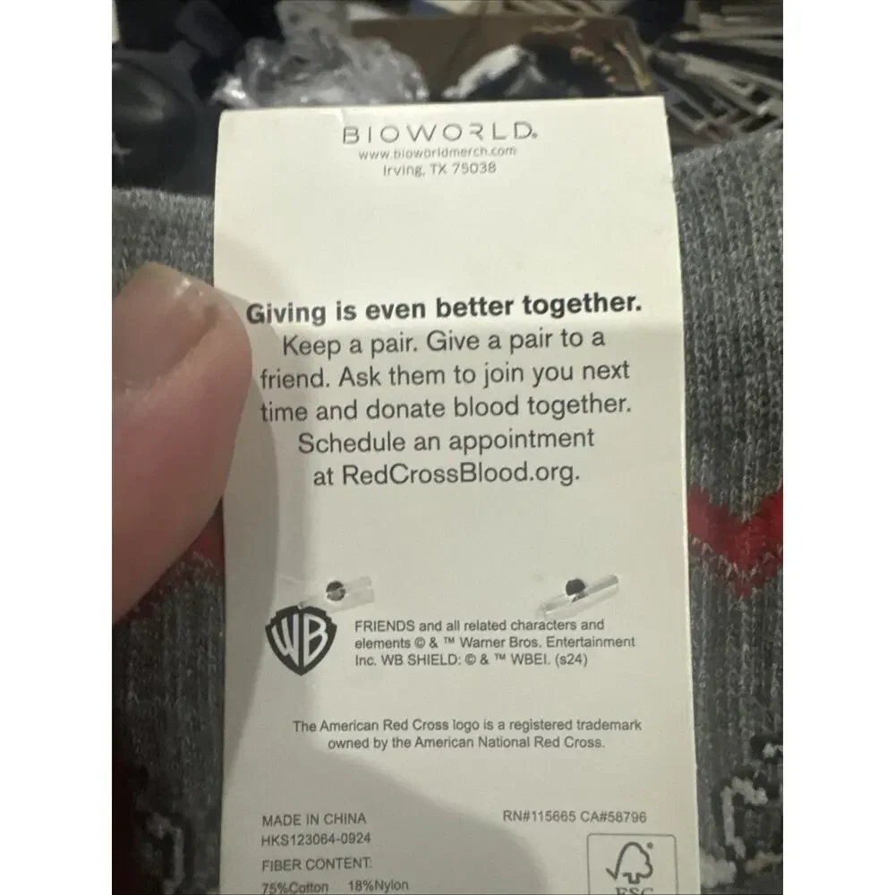 FRIENDS crew unisex socks HOLIDAY limited edition from RED CROSS